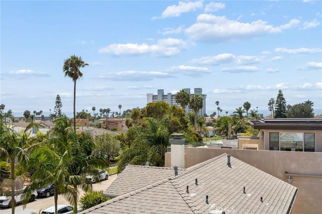 954 Law, San Diego, CA 92109