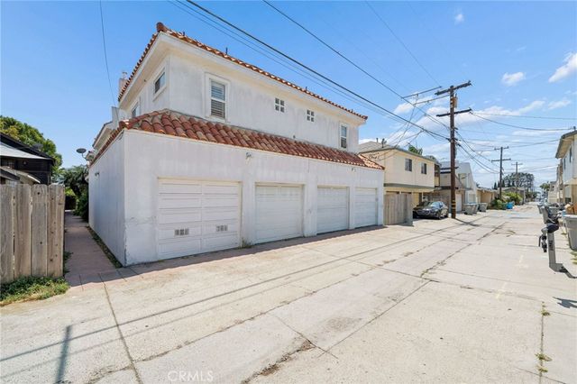 954 Law, San Diego, CA 92109