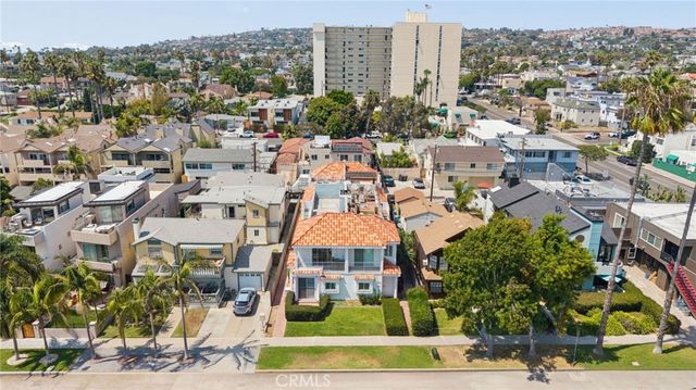954 Law, San Diego, CA 92109