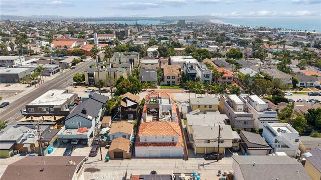 954 Law, San Diego, CA 92109