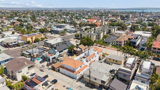 954 Law, San Diego, CA 92109
