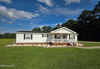 2201 Odom Road, Clinton, NC 28328