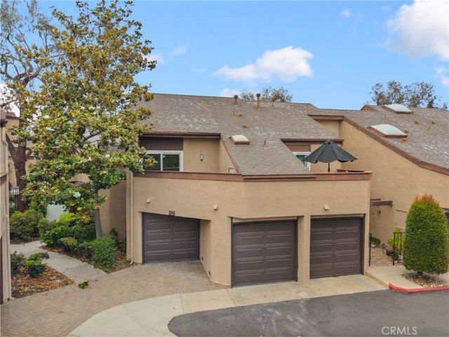 923 Hyde Court, Costa Mesa, CA 92626