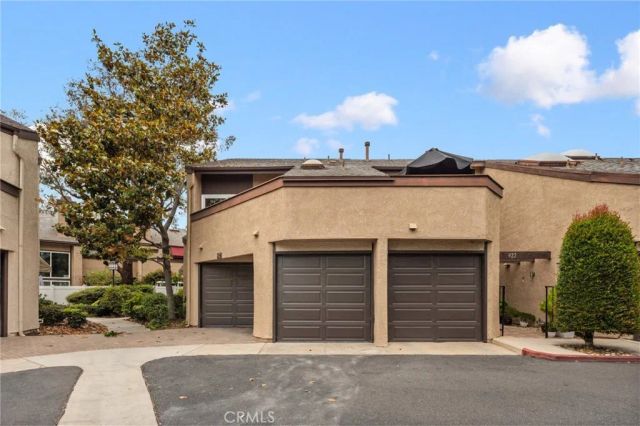 923 Hyde Court, Costa Mesa, CA 92626