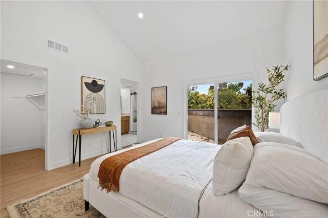 923 Hyde Court, Costa Mesa, CA 92626