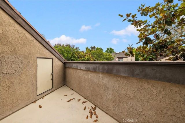 923 Hyde Court, Costa Mesa, CA 92626