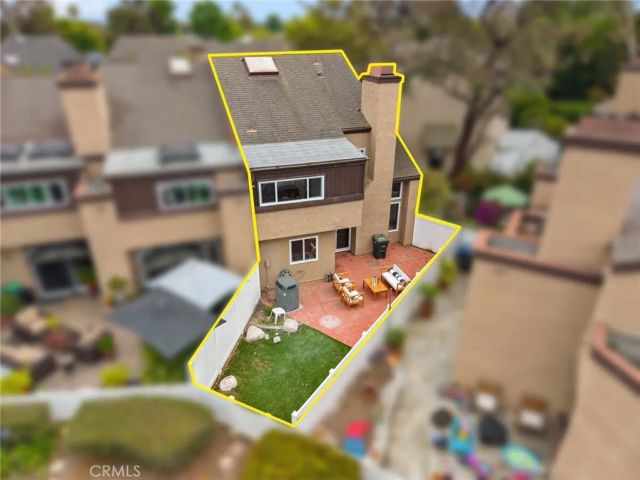 923 Hyde Court, Costa Mesa, CA 92626