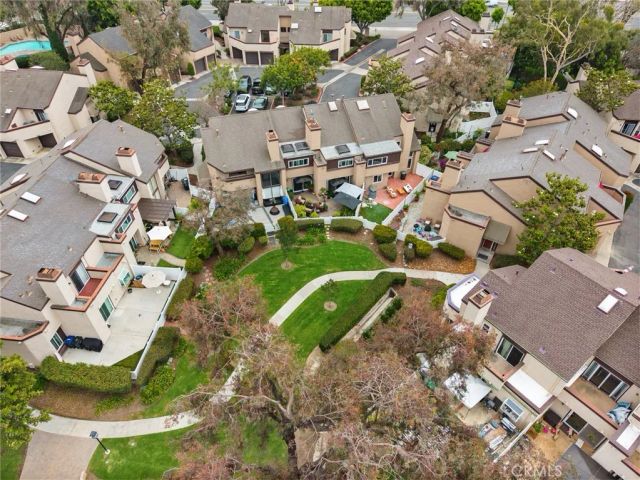 923 Hyde Court, Costa Mesa, CA 92626
