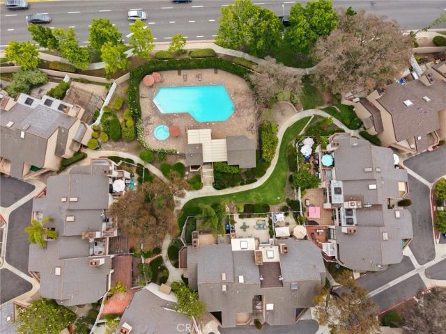 923 Hyde Court, Costa Mesa, CA 92626