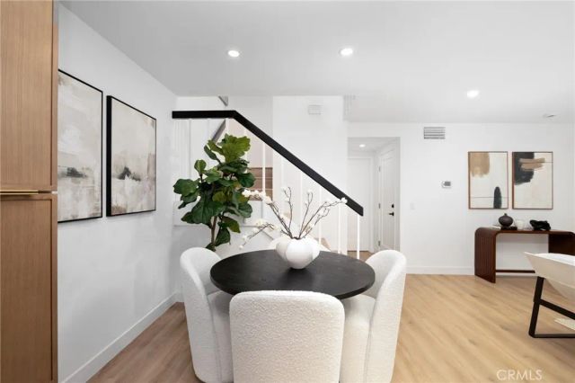 923 Hyde Court, Costa Mesa, CA 92626
