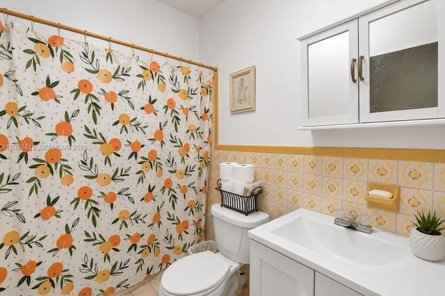 2815 NW 14th Street, Miami, FL 33125