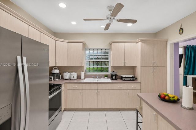 2815 NW 14th Street, Miami, FL 33125