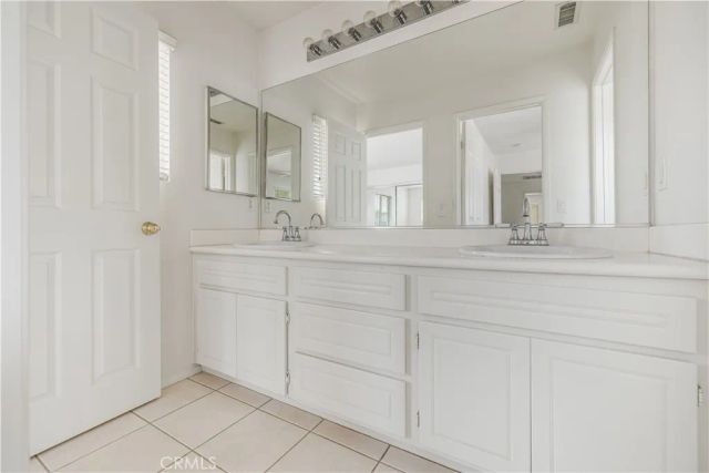 24650 Montevista, Valencia, CA 91354