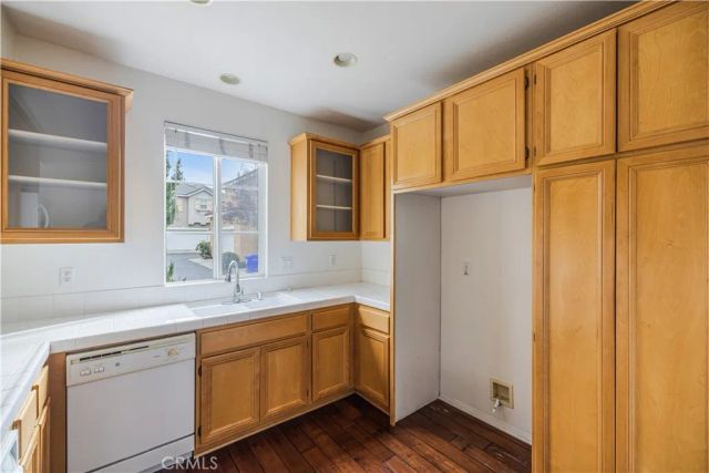 24650 Montevista, Valencia, CA 91354