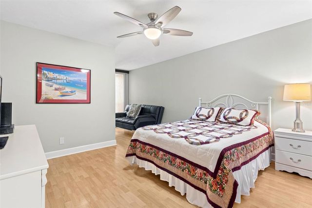 1660 GULF BOULEVARD 607, Clearwater Beach, FL 33767