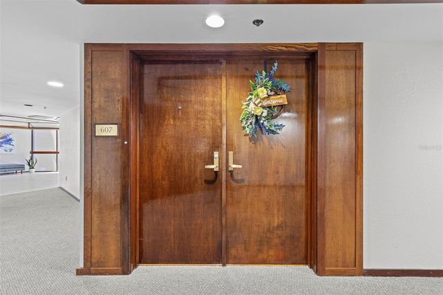 1660 GULF BOULEVARD 607, Clearwater Beach, FL 33767