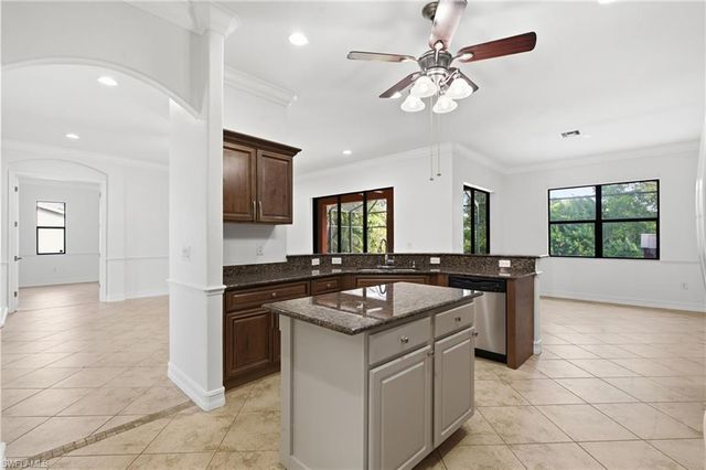 8323 Caloosa RD, Fort Myers, FL 33967