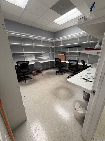 9386 Huebner Rd Ste 105, San Antonio, TX 78240