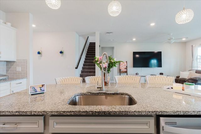 10307 WINE PRESS AVENUE, Riverview, FL 33578