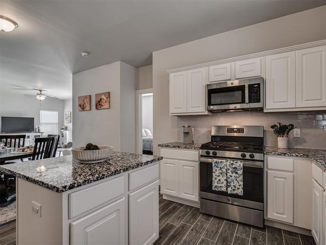 9012 NW 142nd Street, Yukon, OK 73099