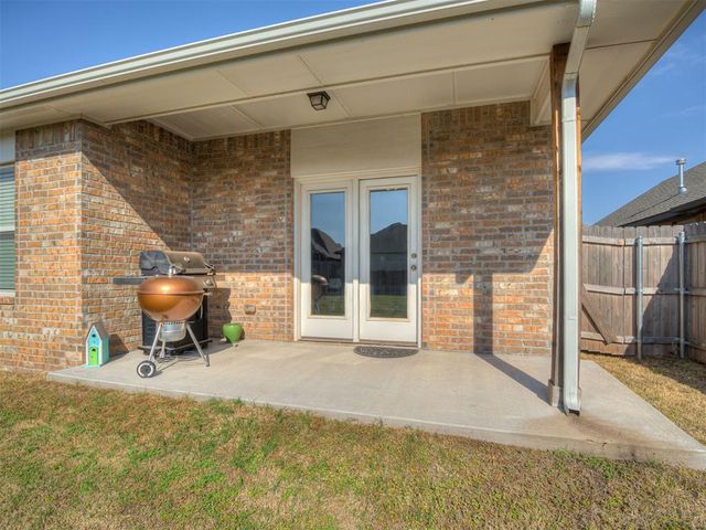 9012 NW 142nd Street, Yukon, OK 73099