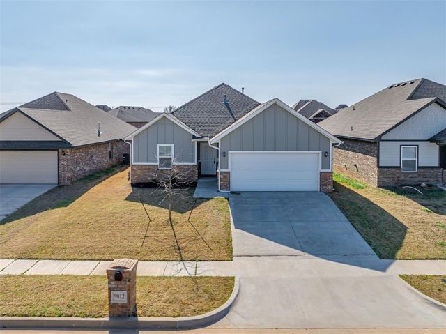 9012 NW 142nd Street, Yukon, OK 73099