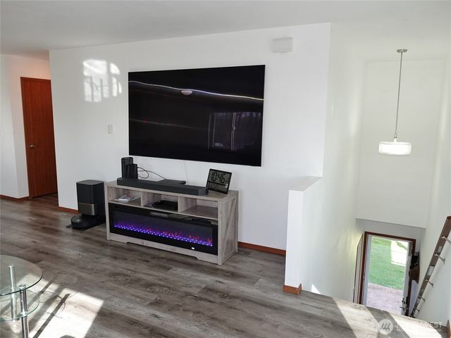 500 Chenois Avenue NE, Ocean Shores, WA 98569