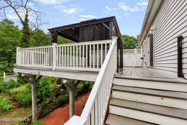 2121 Ridgeway Road, Toms River, NJ 08757