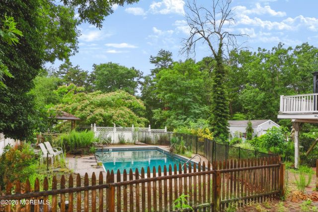 2121 Ridgeway Road, Toms River, NJ 08757