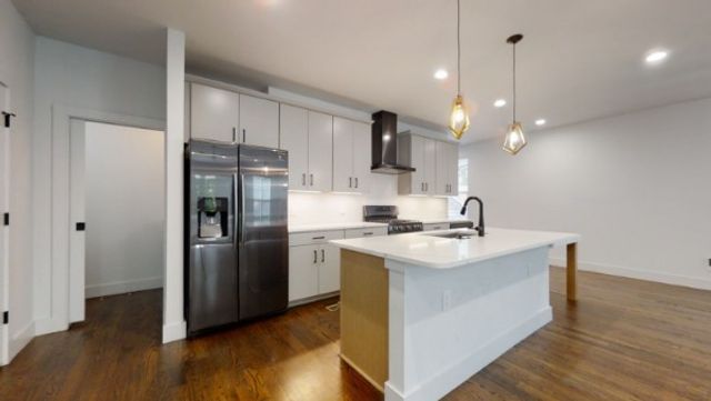 2082 Whitney Ave, Nashville, TN 37210