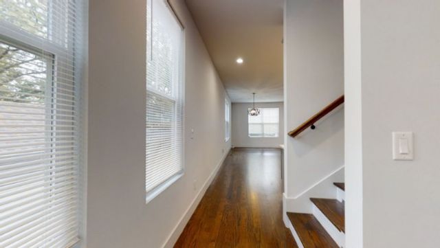 2082 Whitney Ave, Nashville, TN 37210