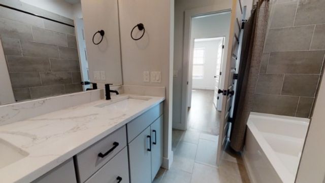 2082 Whitney Ave, Nashville, TN 37210