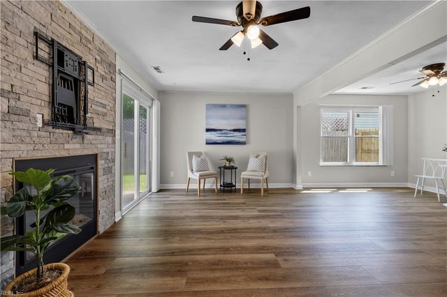 1317 Beacons Reach DR, Virginia Beach, VA 23454