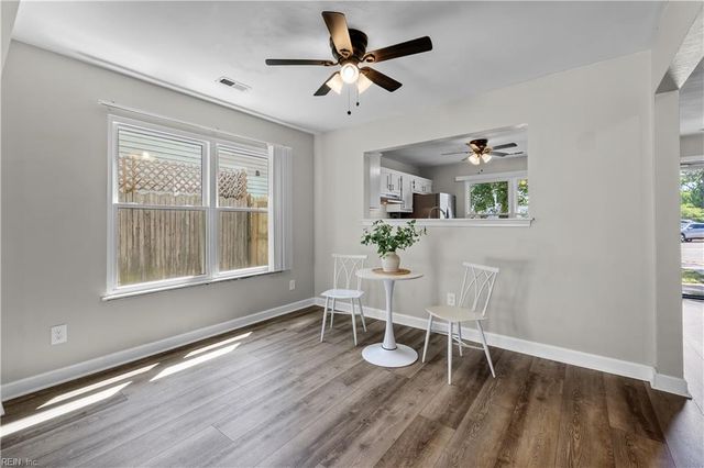 1317 Beacons Reach DR, Virginia Beach, VA 23454