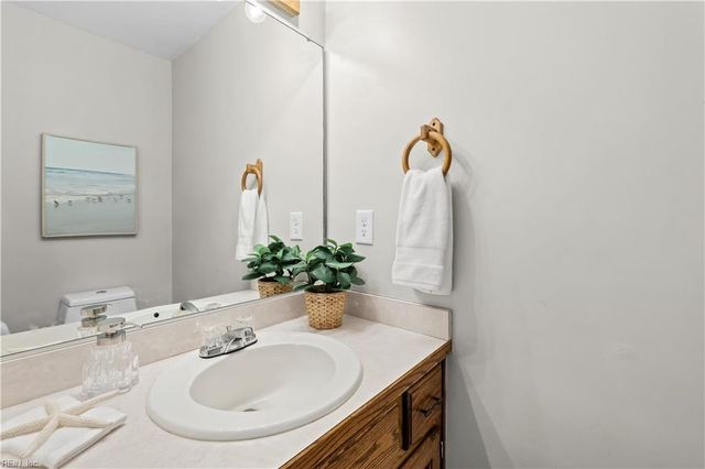 1317 Beacons Reach DR, Virginia Beach, VA 23454