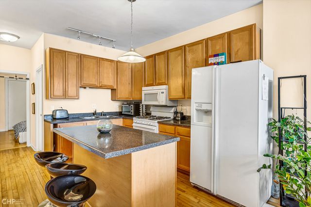 3104 W Walton Street, Chicago, IL 60622