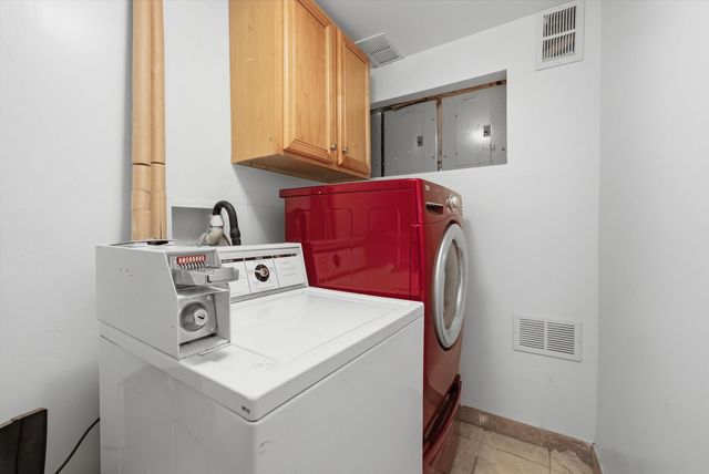 3104 W Walton Street, Chicago, IL 60622