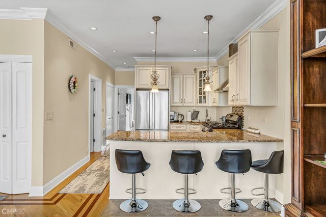 3104 W Walton Street, Chicago, IL 60622