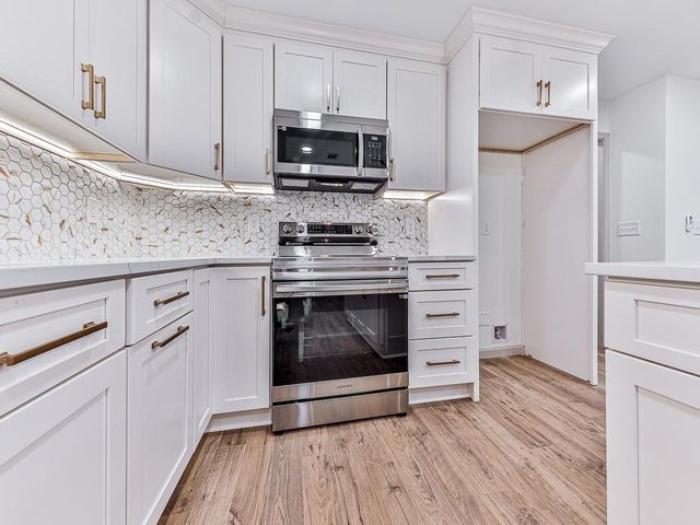 221 Wonewok Drive, Canton, GA 30114