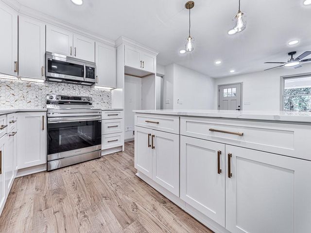 221 Wonewok Drive, Canton, GA 30114