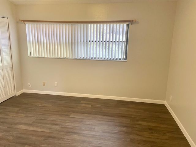 2700 S Oakland Forest Dr 308, Oakland Park, FL 33309