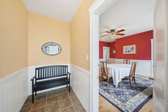 196 Middlesex St, North Andover, MA 01845