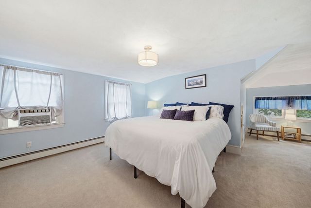 196 Middlesex St, North Andover, MA 01845