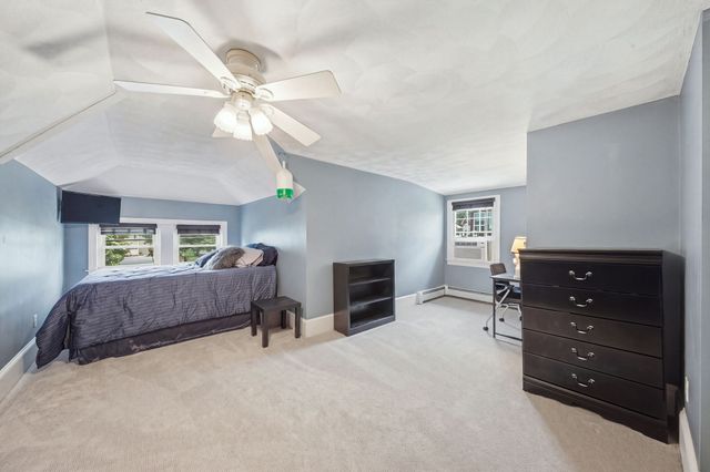 196 Middlesex St, North Andover, MA 01845