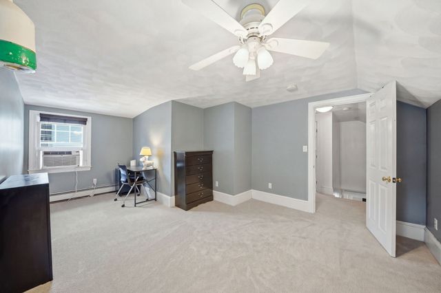 196 Middlesex St, North Andover, MA 01845