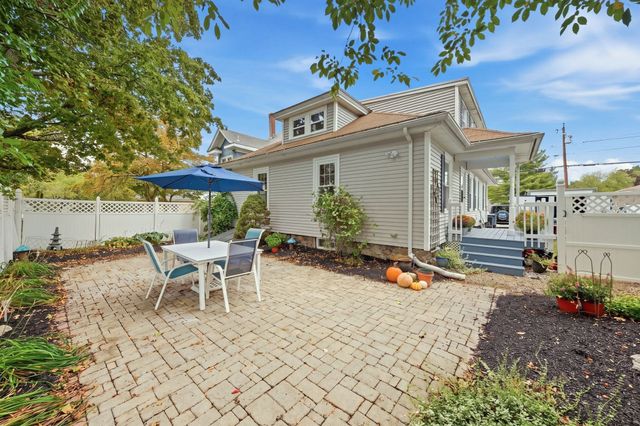 196 Middlesex St, North Andover, MA 01845