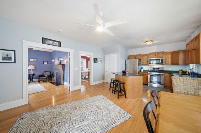 196 Middlesex St, North Andover, MA 01845