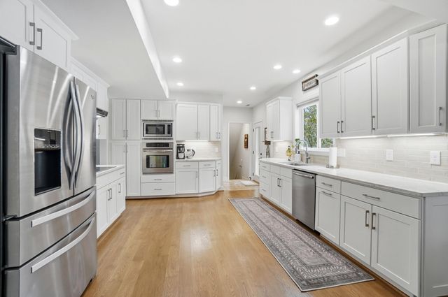 7847 Howe Road, Burlington, KY 41005