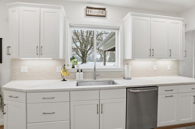 7847 Howe Road, Burlington, KY 41005