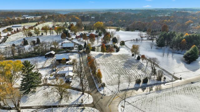 7847 Howe Road, Burlington, KY 41005